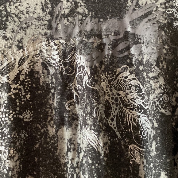 Adorable Calvin Klein top! - Picture 2 of 6